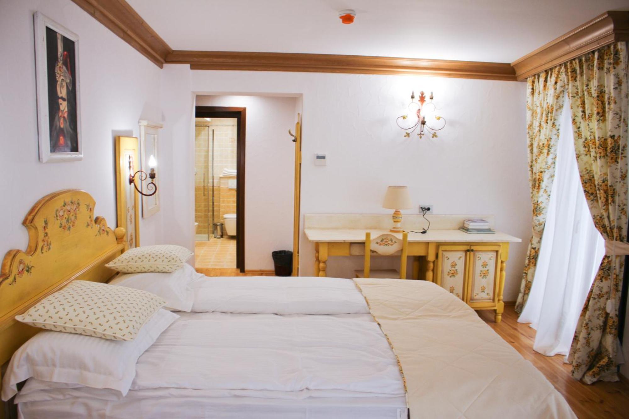 Casa Comana Boutique Hotel Bucureşti Ngoại thất bức ảnh
