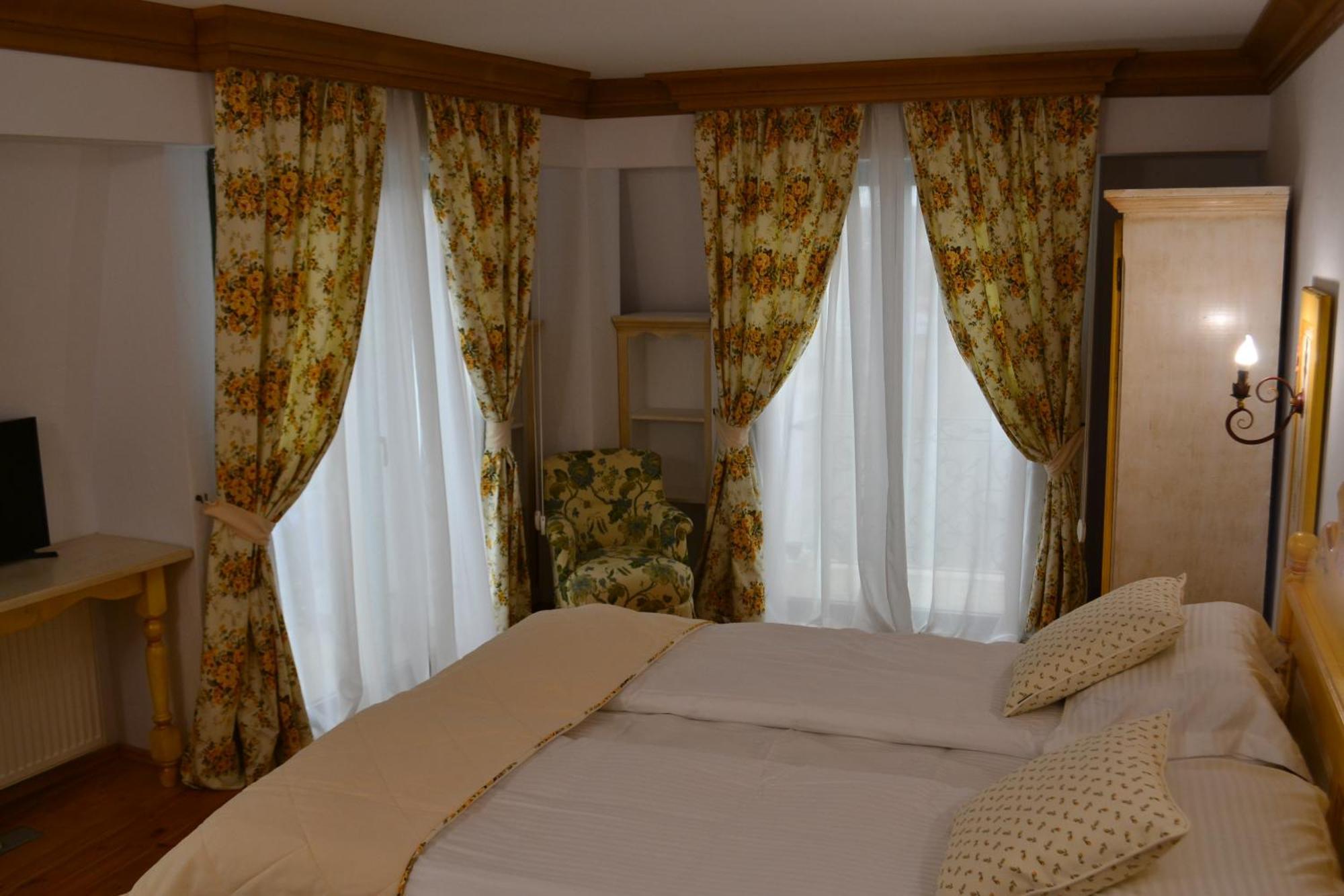 Casa Comana Boutique Hotel Bucureşti Ngoại thất bức ảnh